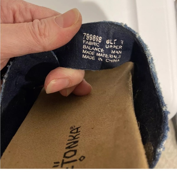 Minnetonka Women’s Size 9 Denim  Blue Slip On Sandals (799896) Comfort Adj - Picture 4 of 6